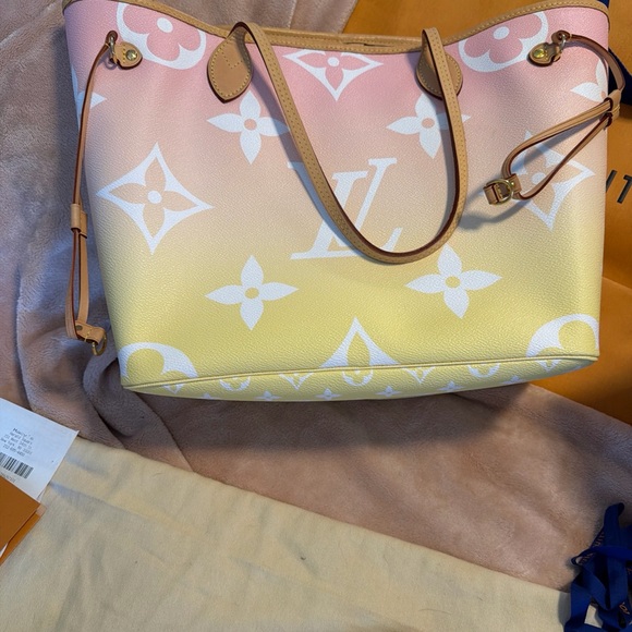 Louis Vuitton Gradient Pink & Yellow Tote & Wristlet BUNDLE, NEW!! 🌸 MAKE OFFER - Picture 12 of 15